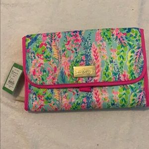 Lilly Pulitzer GWP Travel Cosmetic Set